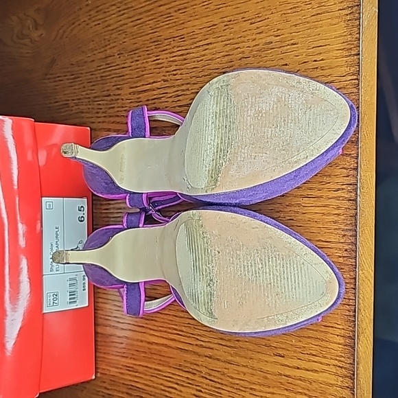 Elle open toe T-strap suede heels - Picture 8 of 8